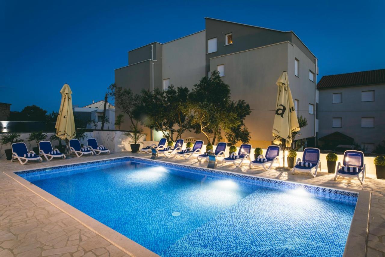 Villa Royal Novalja Exterior photo